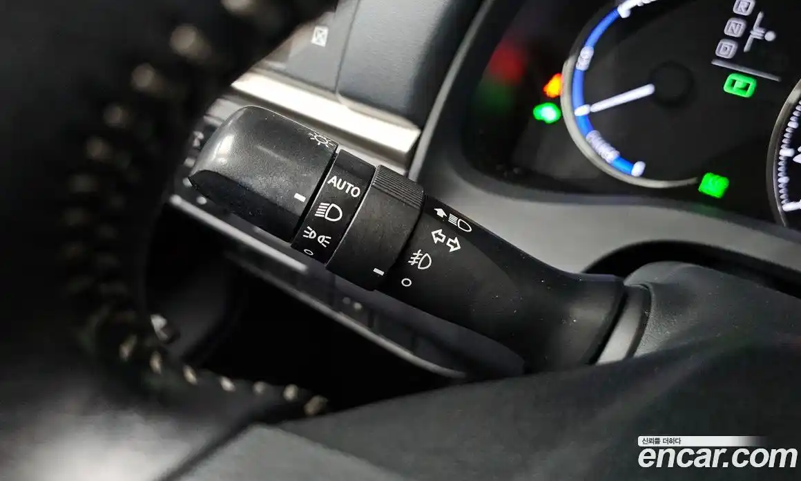 Lexus CT200h 2018 1.8 гидро в Москве № 1423986, фото 29
