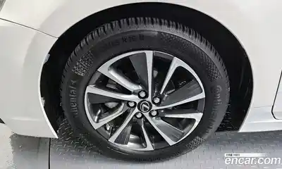 Lexus CT200h 2018 1.8 гидро в Москве № 1423986, миниатюра 5