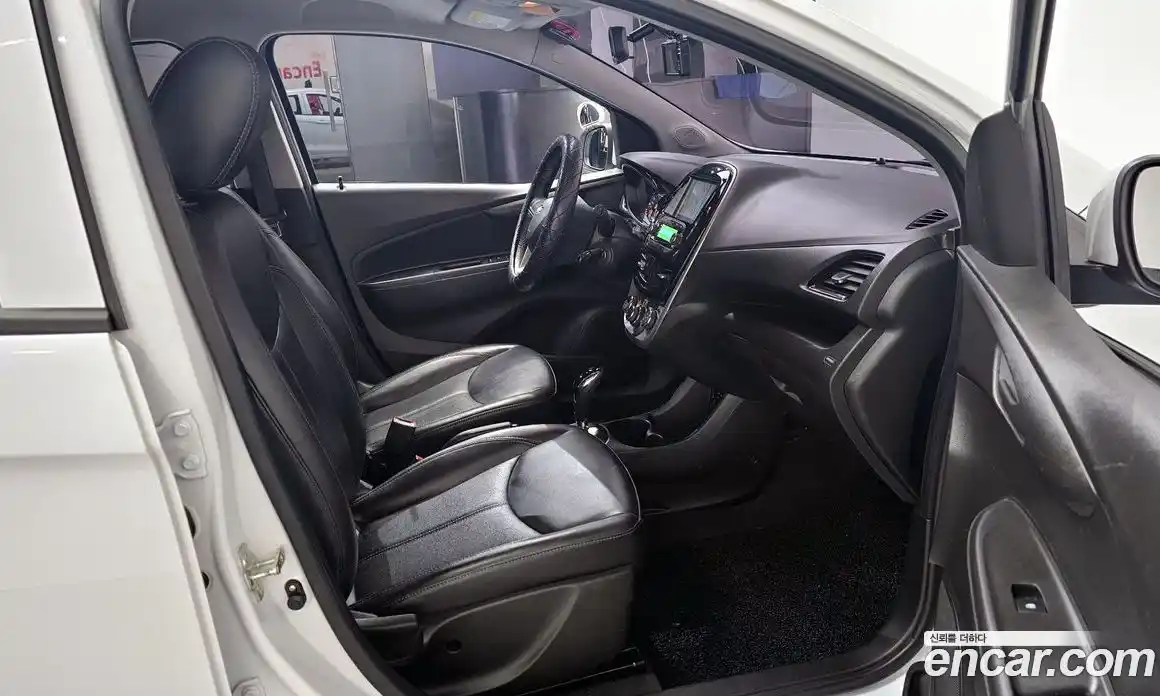 Chevrolet Spark 2016 1.0 гидро в Москве № 1541160, фото 16