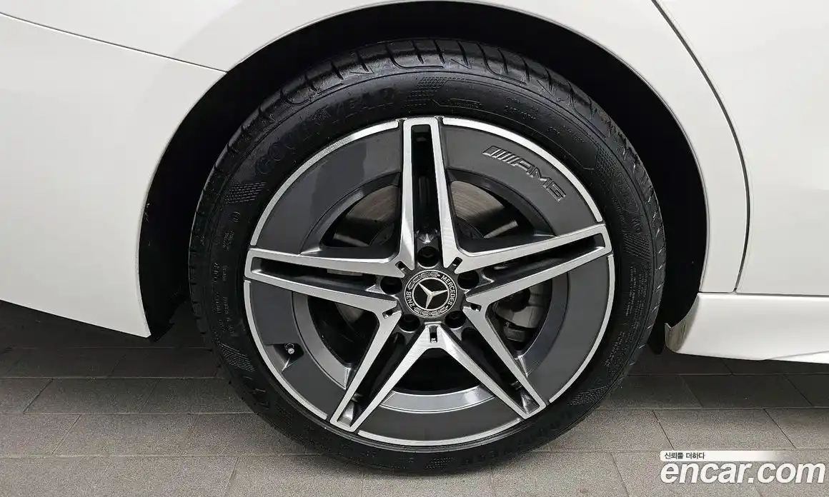 Mercedes-Benz C-Class 2025 2.0 гидро в Москве № 1544790, фото 5
