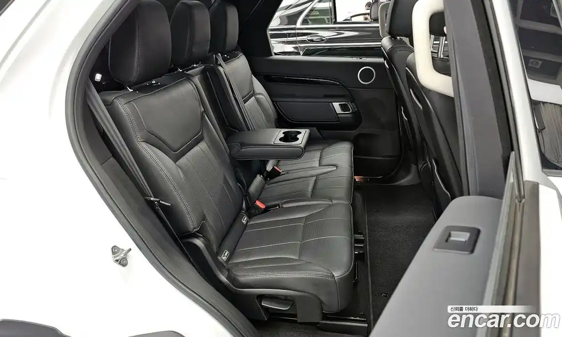 Land Rover Discovery 2018 2.0 гидро в Москве № 1547568, фото 17