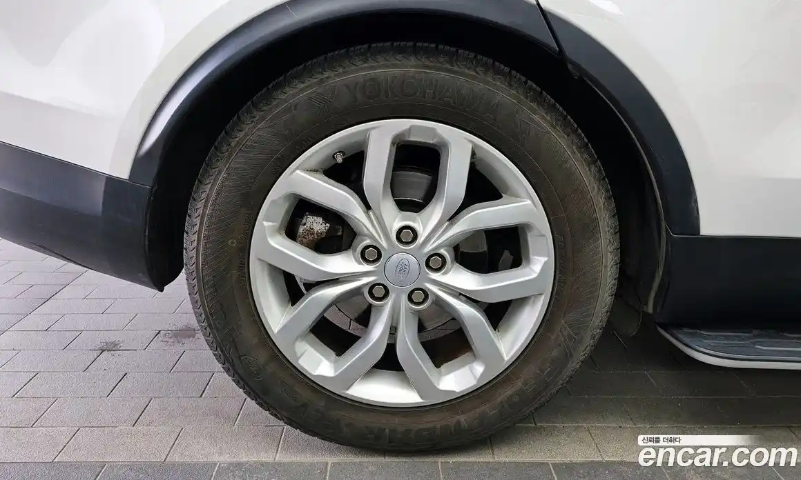Land Rover Discovery 2018 2.0 гидро в Москве № 1547568, фото 5
