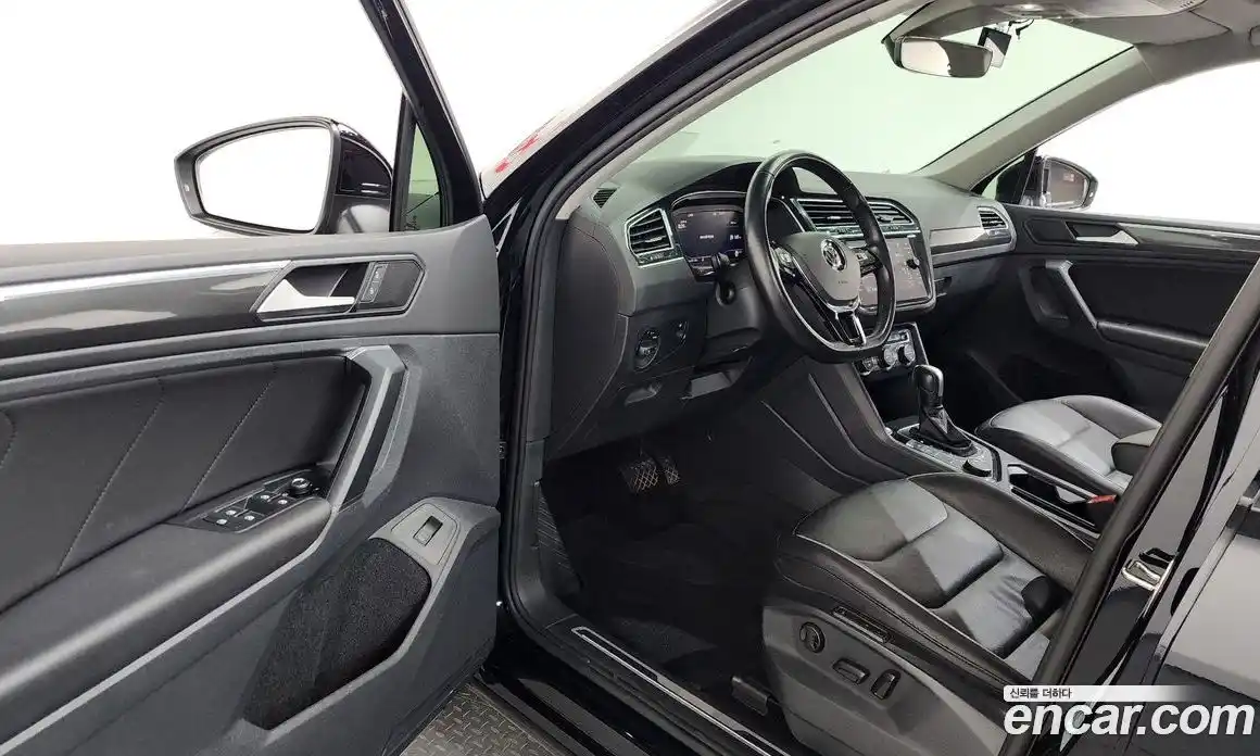Volkswagen Tiguan 2020 2.0 гидро в Москве № 1549272, фото 13