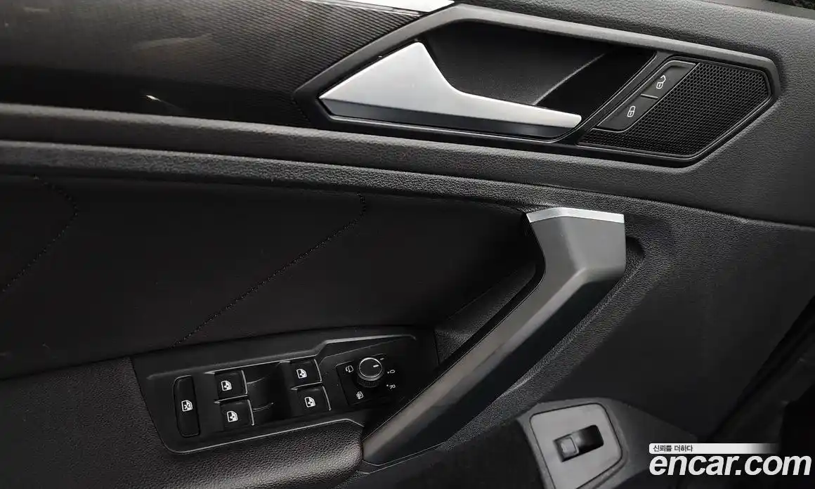 Volkswagen Tiguan 2020 2.0 гидро в Москве № 1549272, фото 32