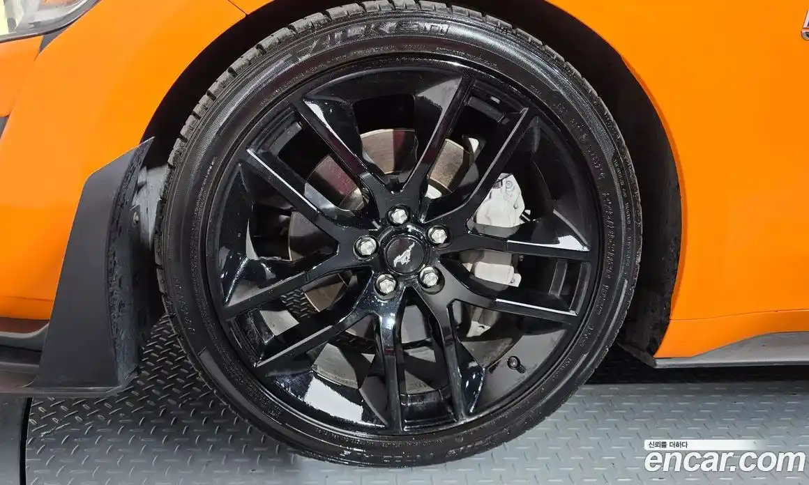Ford Mustang 2017 5.0 гидро в Москве № 1550510, фото 4
