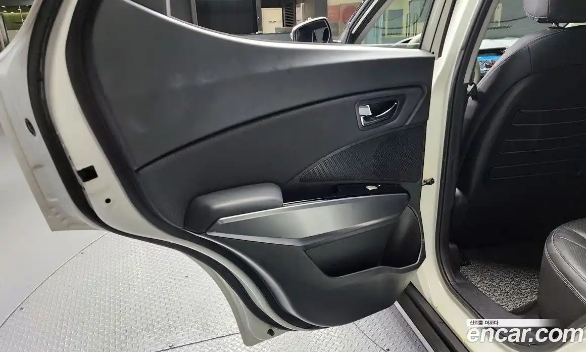 SsangYong TIBOLI 2018 1.6 гидро в Москве № 1612545, фото 15