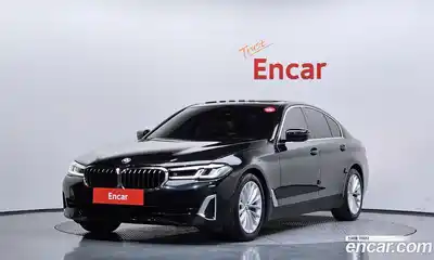 BMW 5-Series, 2023