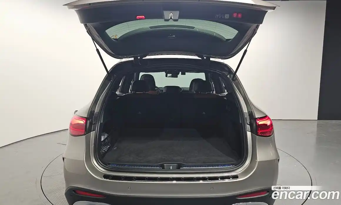 Mercedes-Benz GLC-Class 2024 2.0 гидро в Москве № 1616676, фото 26