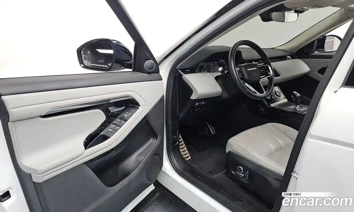 Land Rover Range-Rover Evoque 2022 2.0 гидро в Москве № 1619454, фото 13
