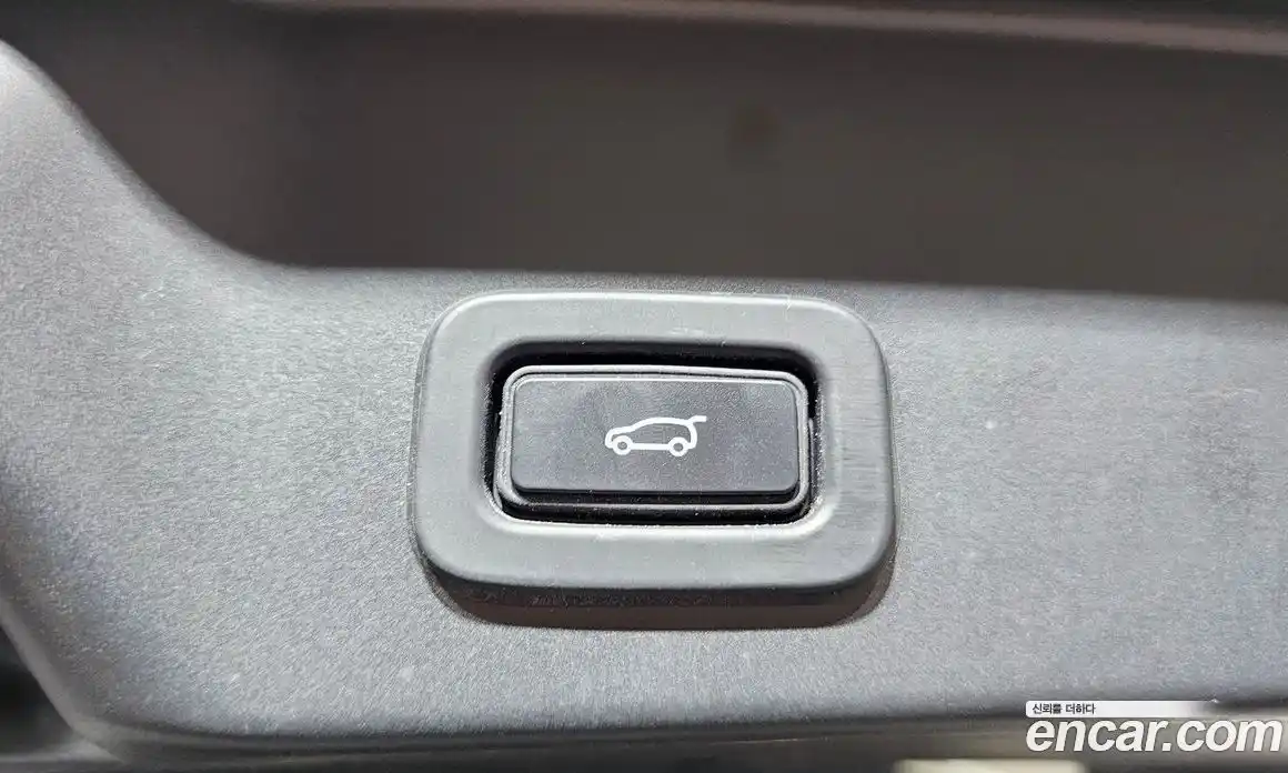 Land Rover Range-Rover Evoque 2022 2.0 гидро в Москве № 1619454, фото 24