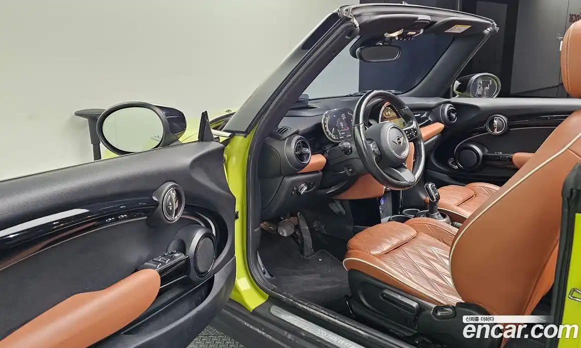 Mini Cooper Convertible 2022 2.0 гидро в Москве № 1622095, фото 13