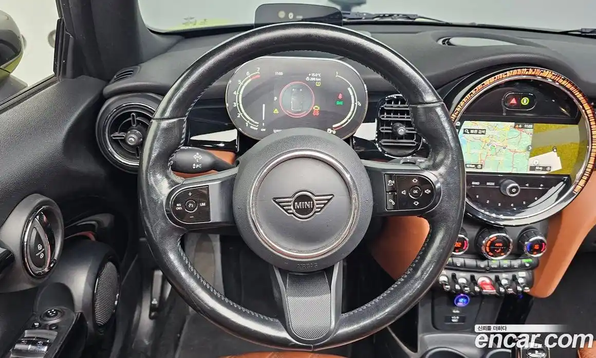 Mini Cooper Convertible 2022 2.0 гидро в Москве № 1622095, фото 18