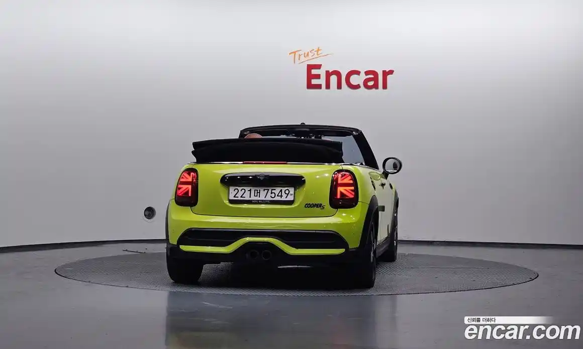 Mini Cooper Convertible 2022 2.0 гидро в Москве № 1622095, фото 4