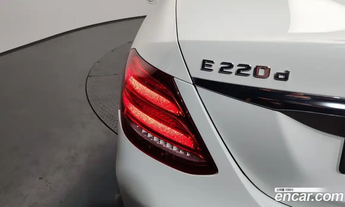 Mercedes-Benz E-Class 2019 1.9 гидро в Москве № 1690568, фото 9