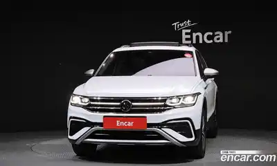 Volkswagen Tiguan 2023 2.0 гидро в Москве № 1693121, миниатюра 3