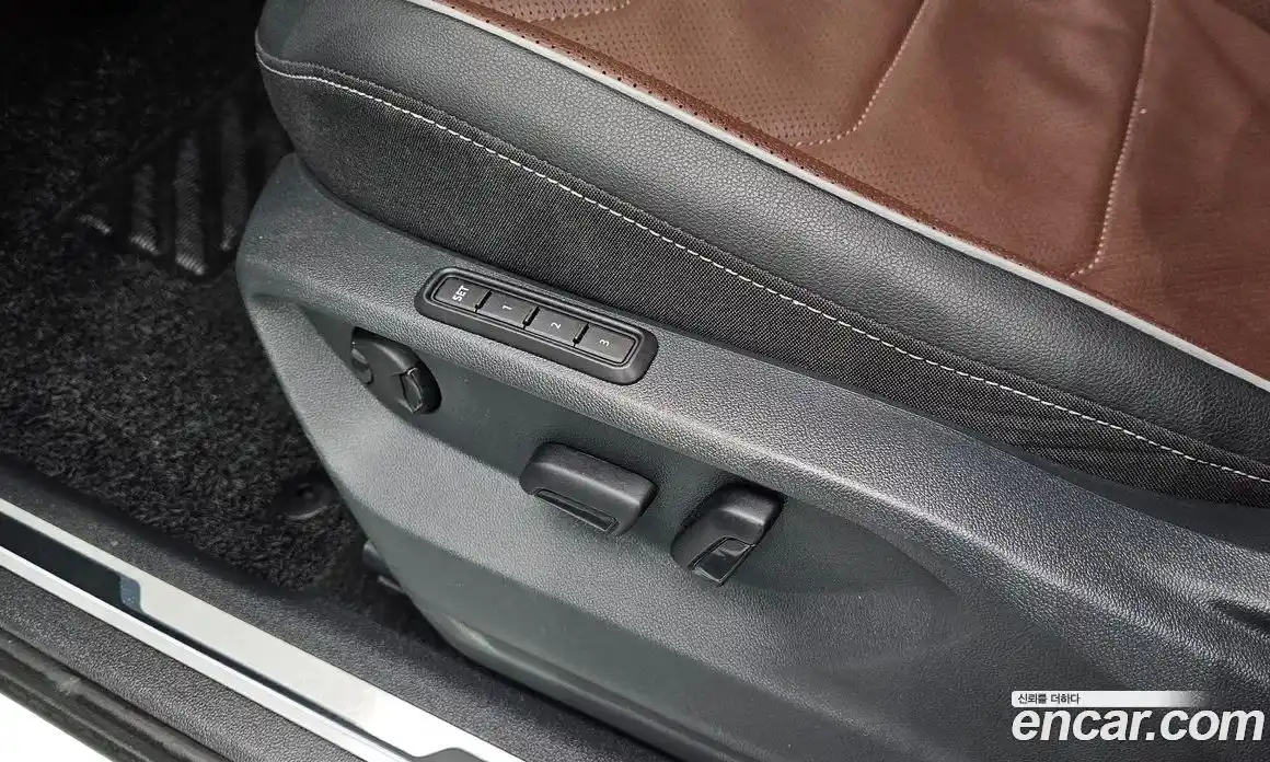 Volkswagen Tiguan 2023 2.0 гидро в Москве № 1693121, фото 32