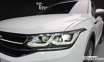 Volkswagen Tiguan 2023 2.0 гидро в Москве № 1693121, миниатюра 8