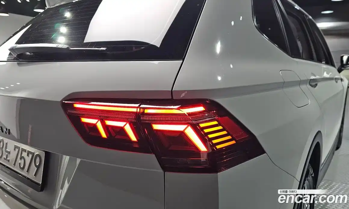Volkswagen Tiguan 2023 2.0 гидро в Москве № 1693121, фото 9