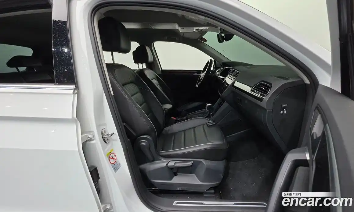 Volkswagen Tiguan 2022 2.0 гидро в Москве № 1693169, фото 13
