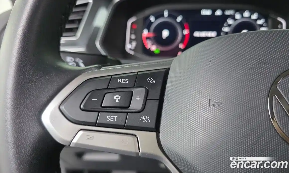 Volkswagen Tiguan 2022 2.0 гидро в Москве № 1693169, фото 28