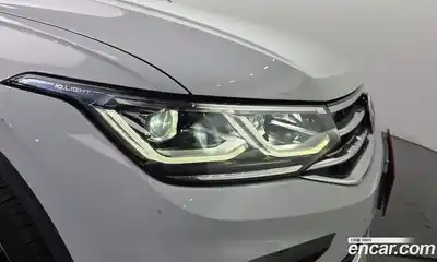 Volkswagen Tiguan 2022 2.0 гидро в Москве № 1693169, миниатюра 8