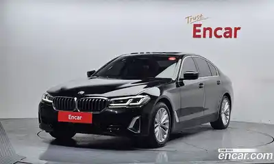 BMW 5-Series, 2022