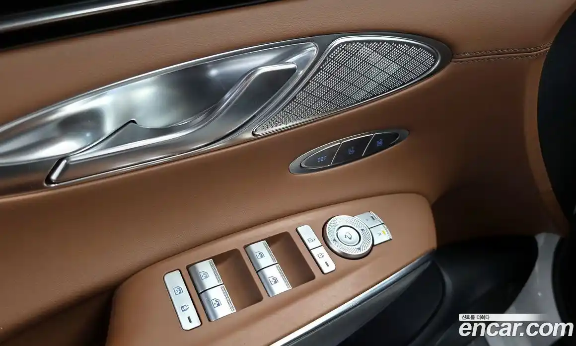 Genesis GV70 2023 2.5 гидро в Москве, фото 29