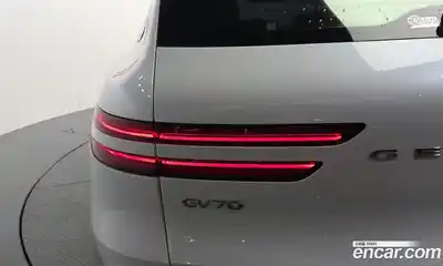 Genesis GV70 2023 2.5 гидро в Москве, миниатюра 9
