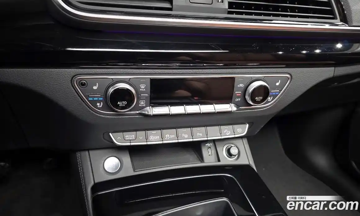 Audi Q5 2024 2.0 гидро в Москве № 1762892, фото 32