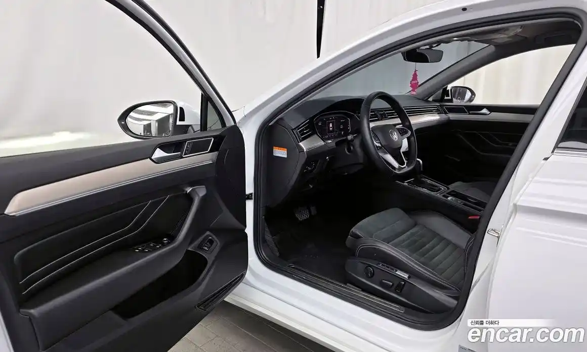Volkswagen Passat 2022 2.0 гидро в Москве № 1765157, фото 13