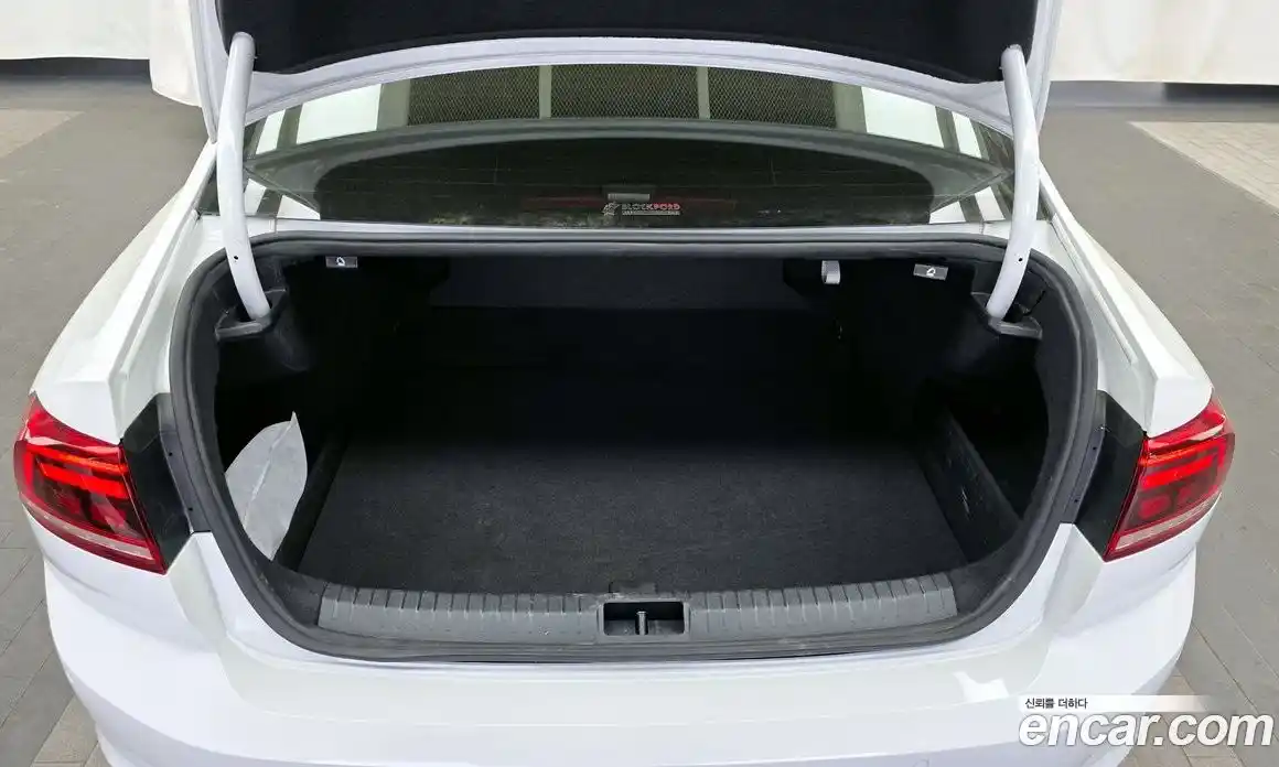 Volkswagen Passat 2022 2.0 гидро в Москве № 1765157, фото 26