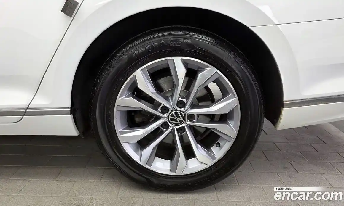 Volkswagen Passat 2022 2.0 гидро в Москве № 1765157, фото 7