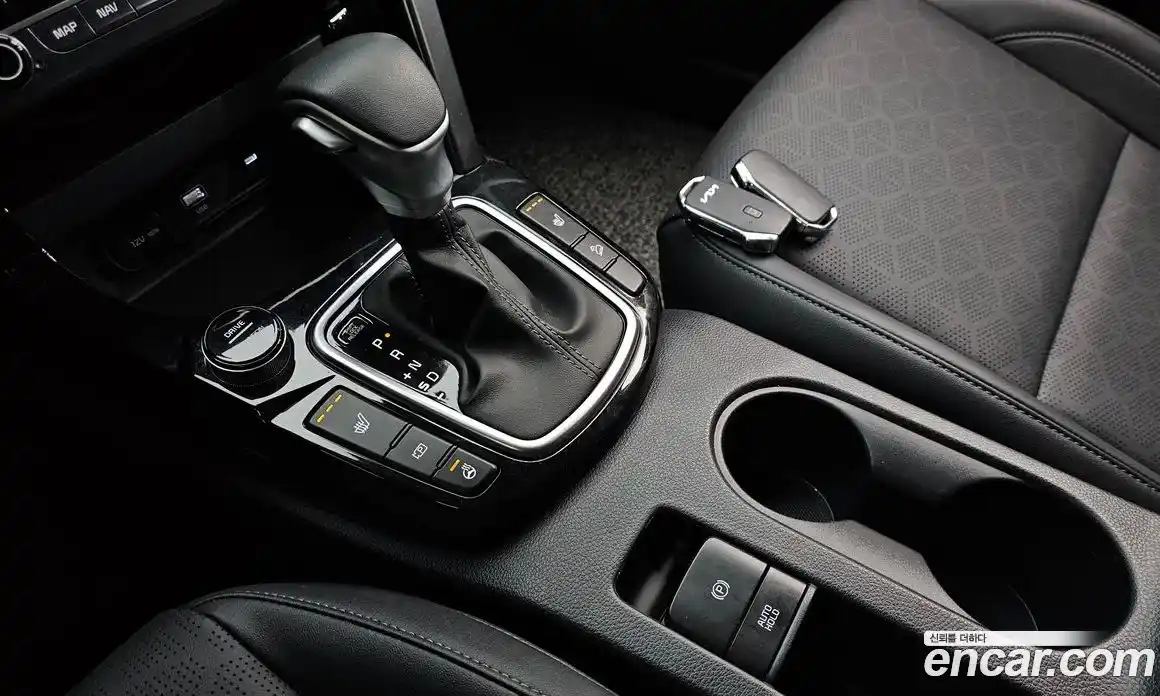 Kia Seltos 2024 1.6 гидро в Москве № 1831532, фото 9