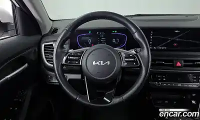 Kia Seltos 2024 1.6 гидро в Москве № 1831569, миниатюра 12