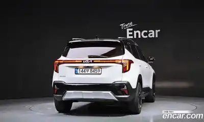 Kia Seltos 2023 1.6 гидро в Москве № 1832096, миниатюра 4