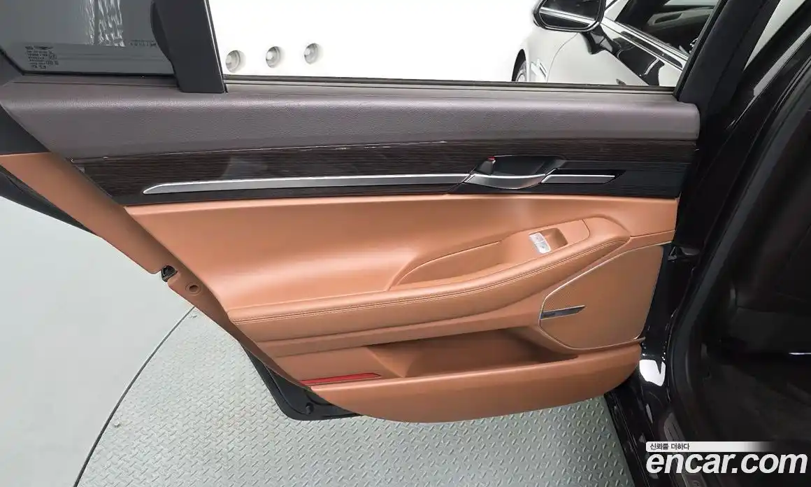 Genesis G90 2019 3.8 гидро в Москве № 1832577, фото 15