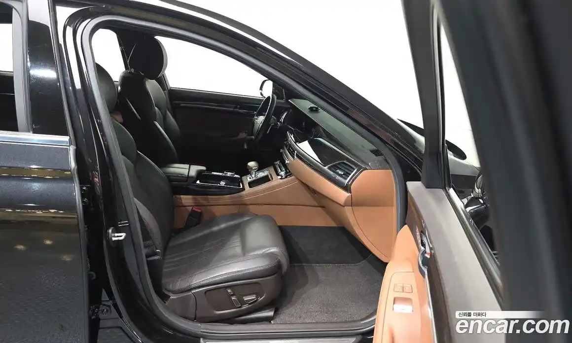 Genesis G90 2019 3.8 гидро в Москве № 1832577, фото 17