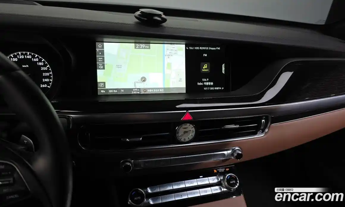 Genesis G90 2019 3.8 гидро в Москве № 1832577, фото 20