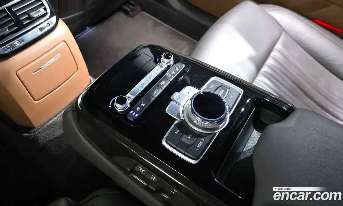 Genesis G90 2019 3.8 гидро в Москве № 1832577, фото 25