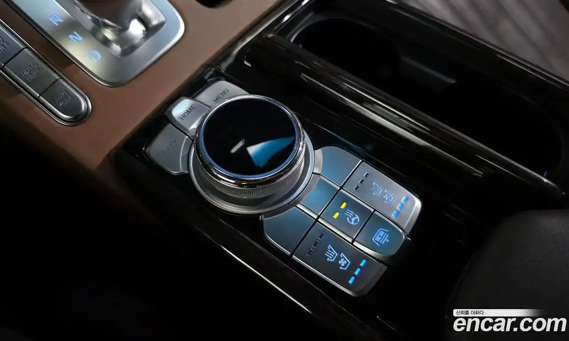 Genesis G90 2019 3.8 гидро в Москве № 1832577, фото 28