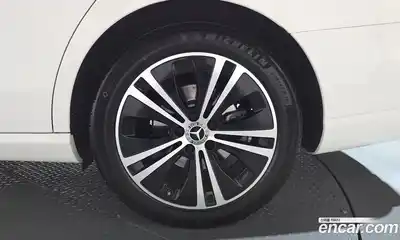 Mercedes-Benz E-Class 2022 2.0 гидро в Москве № 1832785, миниатюра 6