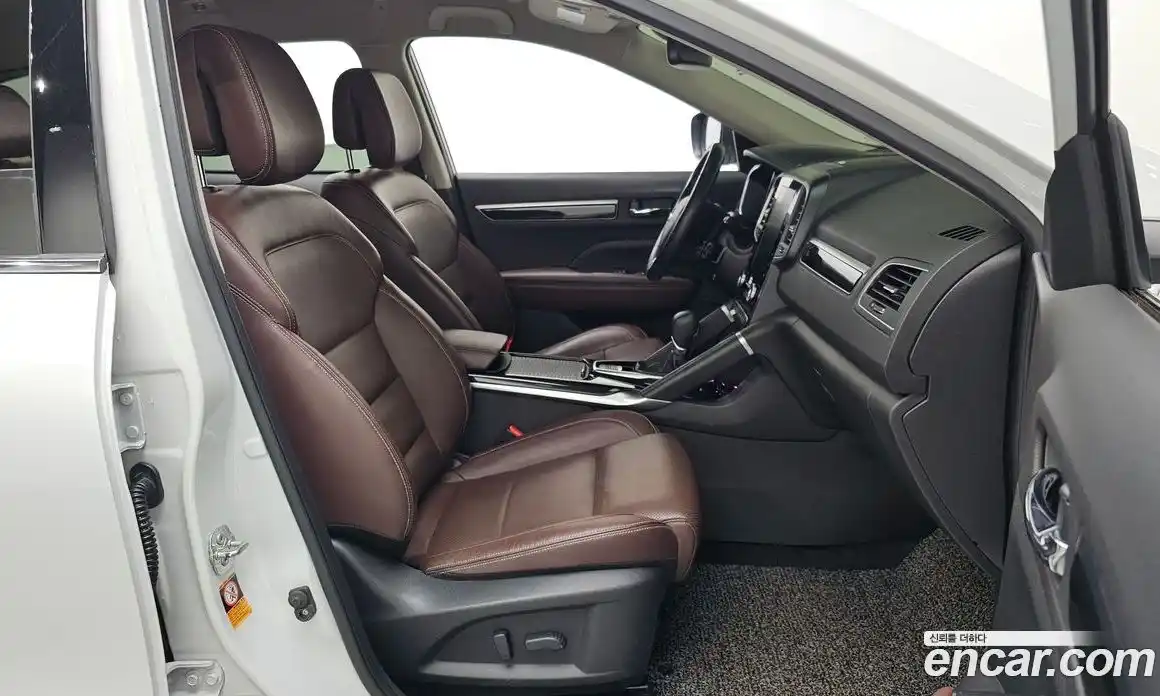 Renault QM6 2017 2.0 гидро в Москве № 1834612, фото 17