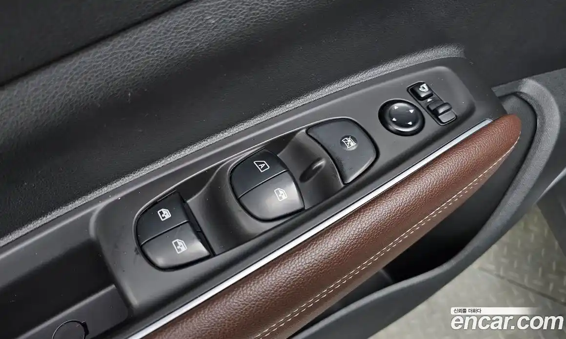 Renault QM6 2017 2.0 гидро в Москве № 1834612, фото 30