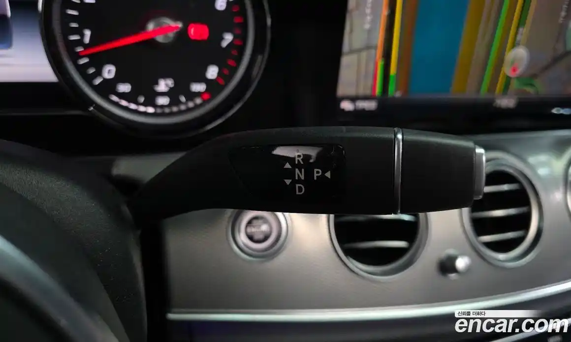 Mercedes-Benz E-Class 2019 2.0 гидро в Москве № 1835997, фото 12