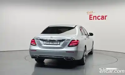 Mercedes-Benz E-Class 2019 2.0 гидро в Москве № 1835997, миниатюра 4
