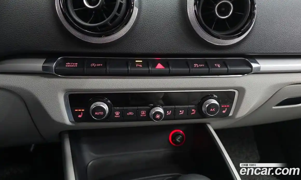 Audi A3 2015 2.0 гидро в Москве № 1836423, фото 18