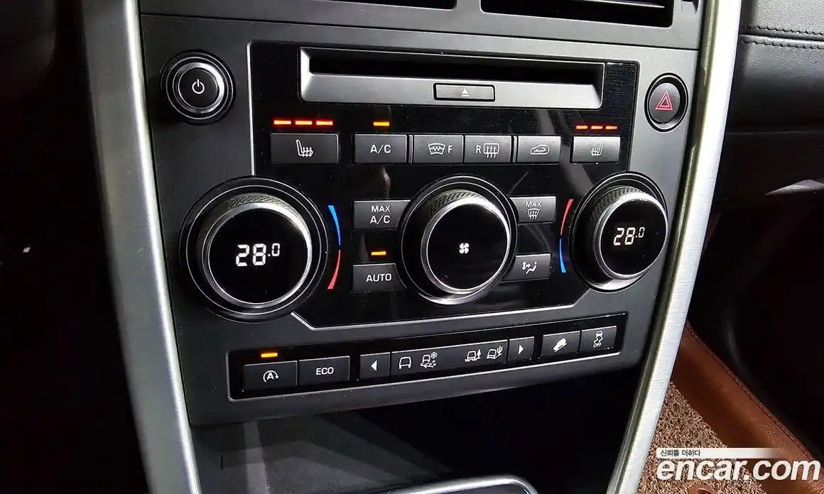 Land Rover Discovery Sport 2016 2.0 гидро в Москве № 1837423, фото 17