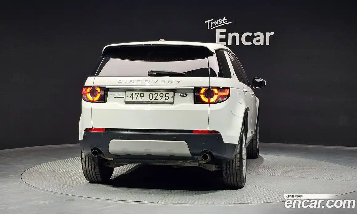 Land Rover Discovery Sport 2016 2.0 гидро в Москве № 1837423, фото 4