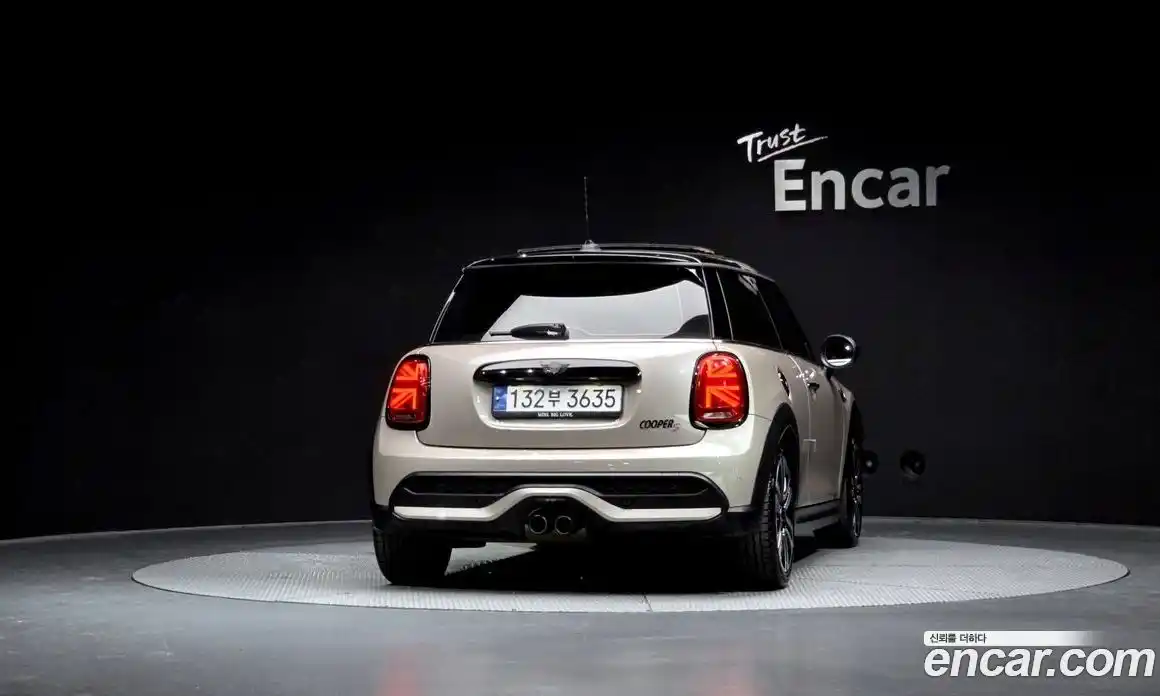 Mini Cooper 2023 2.0 гидро в Москве № 1837632, фото 3