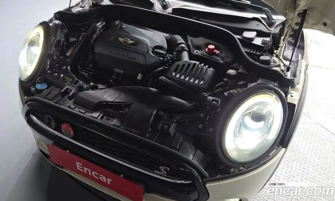 Mini Cooper 2015 2.0 гидро в Москве № 1837714, фото 6